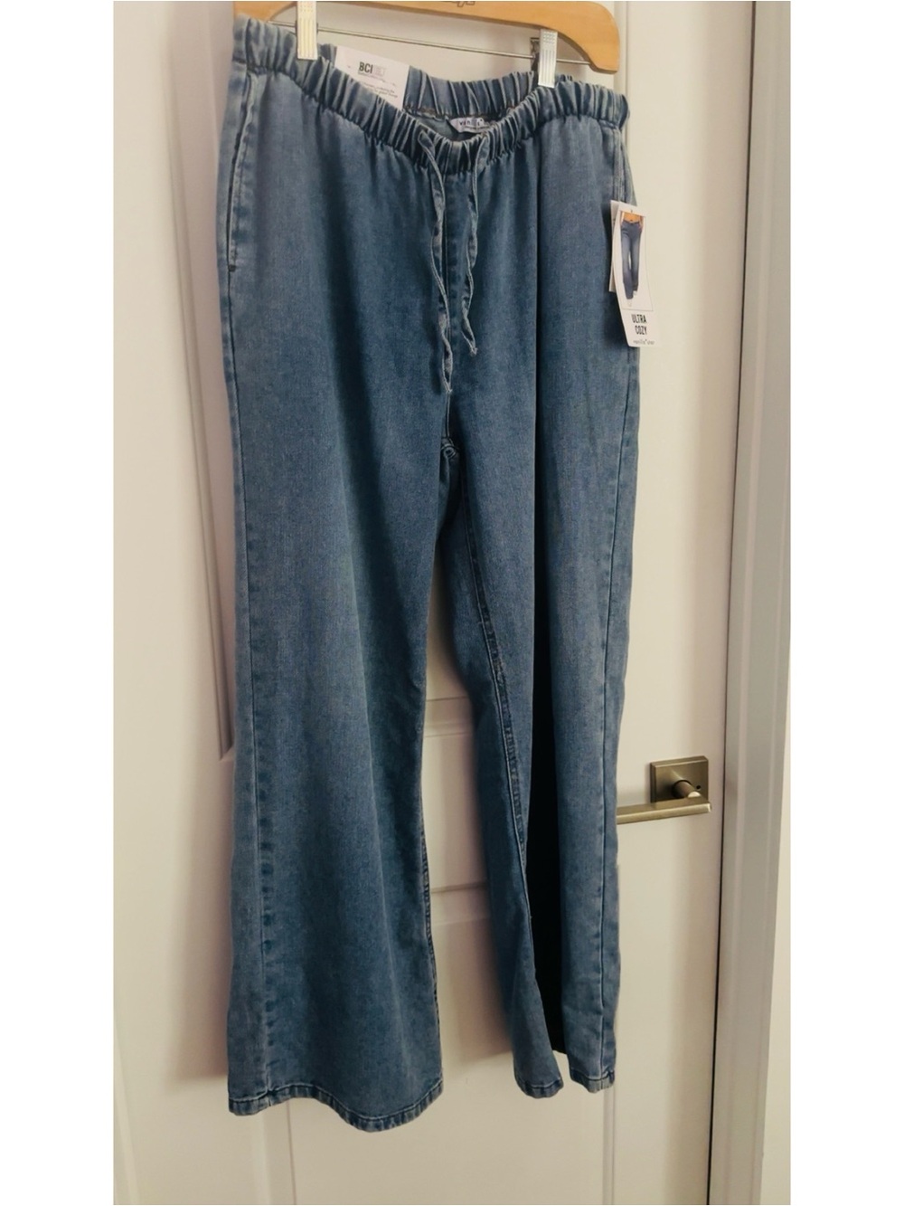 Elastic Waist Light Blue Women's Jeans - Vanilla Star